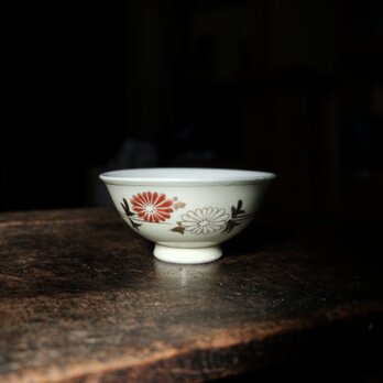 薄緑で素敵◆赤と白い花　瀬戸焼　色絵金彩飯碗　骨董/antiques 古民家　古道具　大正〜昭和初期