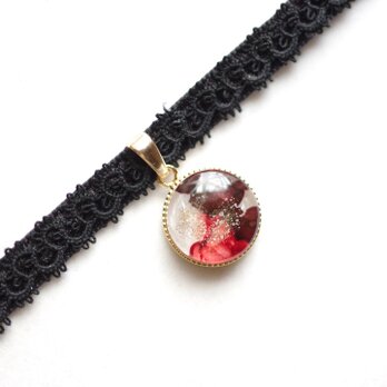 【受注製作】レジンアート　ラウンドモチーフとタティングレースとベルベットリボンのチョーカー〈吸血鬼のくちづけ〉
