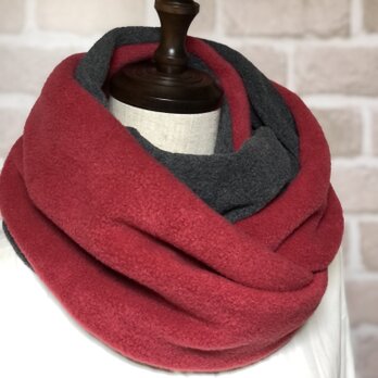 ボリュームたっぷり❣️フリースのあったかスヌード❤️ルビーレッド×チャコールグレー