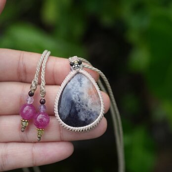 ２色★iolite sunstone マクラメネックレス 2091