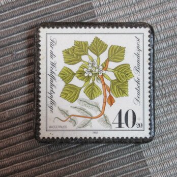 ドイツ　植物切手ブローチ10714