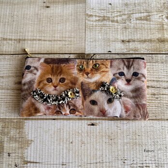 大人かわいい猫ちゃんたちのペンケース　メガネケース　小物入れ　コットン　フリンジリボン　花　ギフト