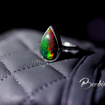 NEW ☆「Black Opal」の世界でひとつの天然石リングsilver925