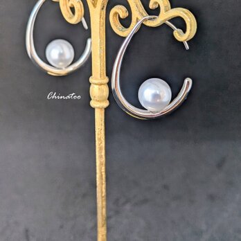 たまご型フック　パールピアス　シルバーカラー