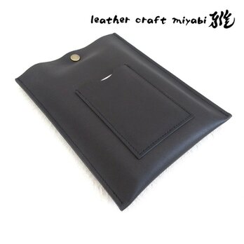 本革《 山羊革 》 A6サイズ 縦型フラットケース・母子手帳、お薬手帳、通帳ケース・マットブラック・0340