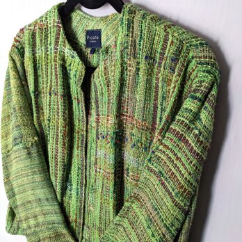 鮮やかな手織りのノーカラージャケット　さをり織り