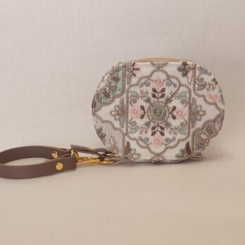 インド刺繍のポーチ