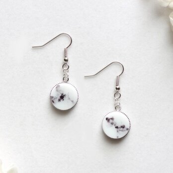 レジンアート　ラウンドピアス〈幽けきもの〉