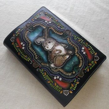 単行本サイズブックカバー  牛革　刻印＆拭き染め