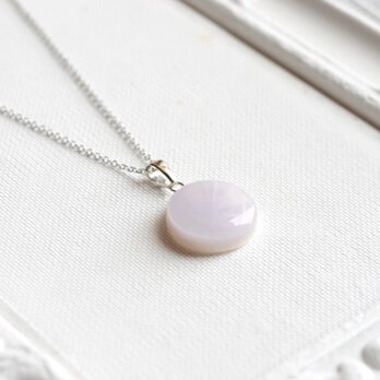 レジンアート　ラウンドペンダント〈夕顔〉