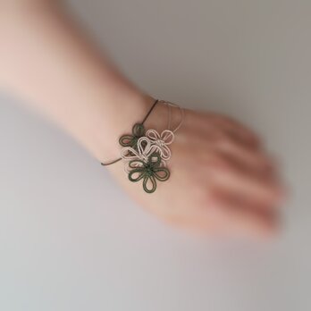 【新作】ブレスレット「萌、逢観ての」（深緑×薄茶）