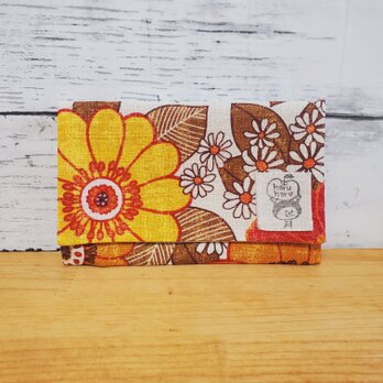 ぴったりが嬉しい！スリム通帳ケース レトロフラワー