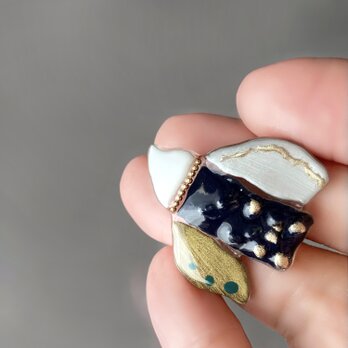 夜の鳥 ブローチ ネイビーシック