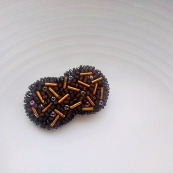 刺繍ブローチ　チョウチョ