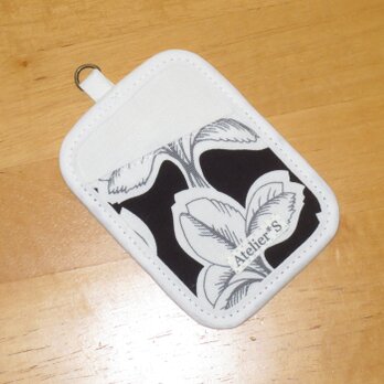 パスケース★植物柄（黒）