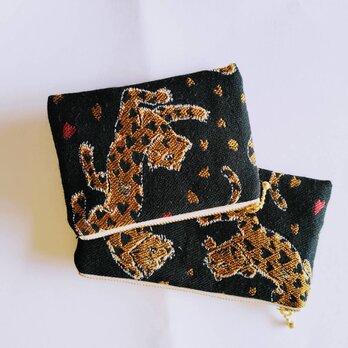 ピューマ　ハートの斑点とラメ　赤のハートのポーチ　（MS）コスメ入れ　カード入れ　キーケースのコピー