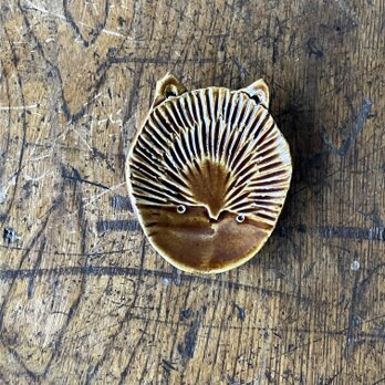 彫顔豆皿　ネコ