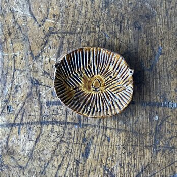 彫顔豆皿　ラッコ  2