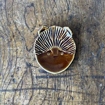 彫顔豆皿　クマ  2