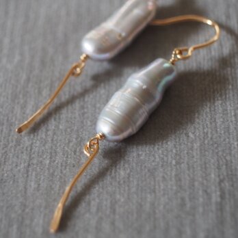 14kgf シルバーグレービワパールのシンプルピアス k14gf