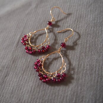 14kgf ガーネットあみあみレーシーピアス k14gf　深紅　赤