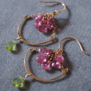 14kgf 華やかピンクトルマリンとペリドットピアス k14gf　春　キラキラ