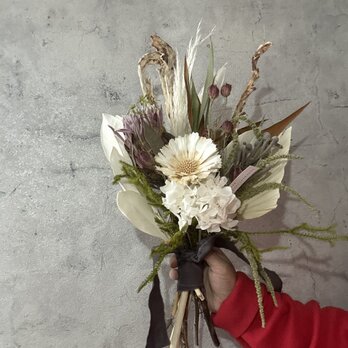 プロテアとインド石化の長もちスワッグ