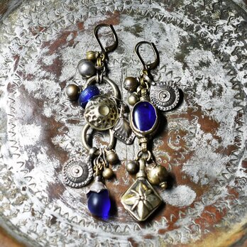 ウエディングビーズ＆ドゴンドーナツ、多彩ldアフガンメタル、民族鈴のアンシメトリーピアス