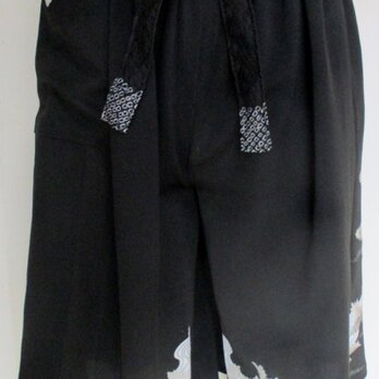 ８６１２　色留袖で作ったキュロットスカート　