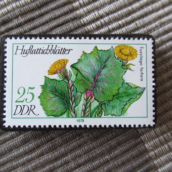 ドイツ　「フキタンポポ」切手ブローチ10736