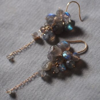 14kgf ラブラドライトたっぷり葡萄ピアス　k14gf　たわわ