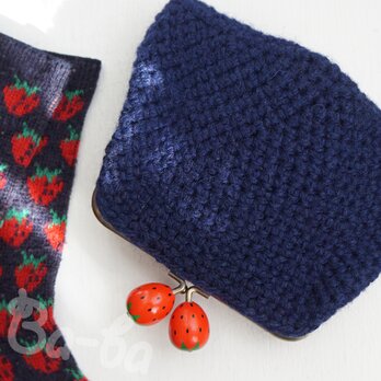 ばあばいちごのさらに大きめスクエアがま口（Kent・C1799）