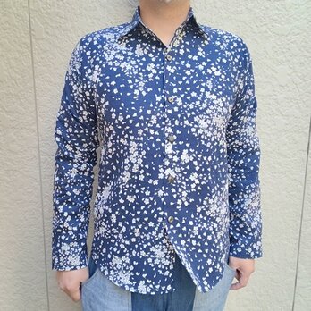 長袖和柄シャツ（桜吹雪）