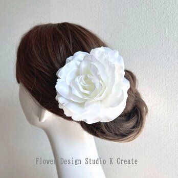 シンプルな白い薔薇の髪飾り　純白　白　バラ　大きめ　花　フラメンコ　フローレス　花径12cm　ホワイト