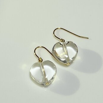 幸せを呼ぶ水晶ハートステンレス製ピアス