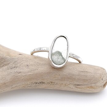 グリーンファントムクォーツのリング 　　約9号 ～風景を閉じ込めて～　　天然石アクセサリー　一点物