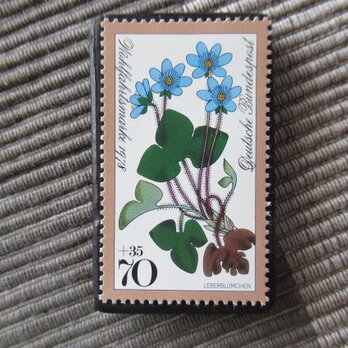 ドイツ　花切手ブローチ10754