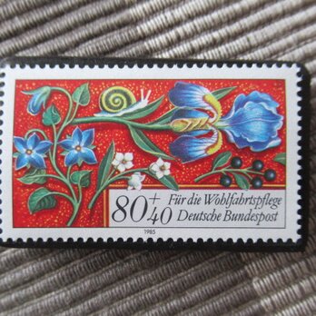 ドイツ　花切手ブローチ10757