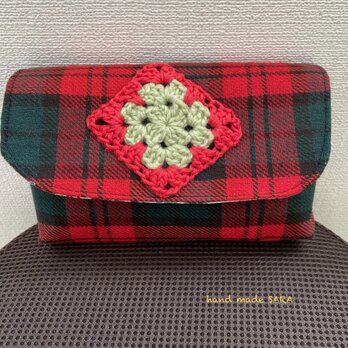 赤いウール✳︎チェックのポーチ