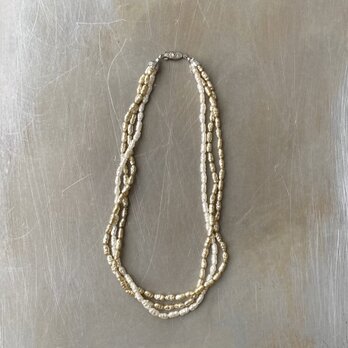 Vintage retro baroque pearl necklace