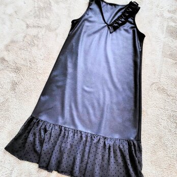 ブラックウール＆ドットフリルVネックジャンスカ