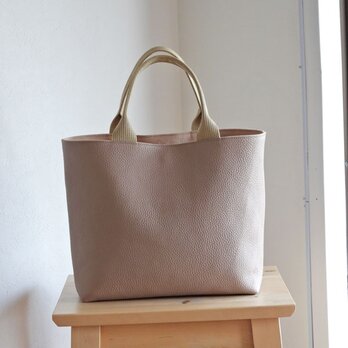 ミドルトート　マットなくすみ系ピンクベージュ