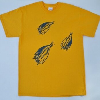 アジの開きＴシャツ、黄色、魚Ｔシャツ, サカナ、半袖シャツの画像
