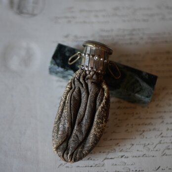 レザーのコインパース　コインケース　ポルトモネ　フランスアンティーク　アンティークのある暮らし