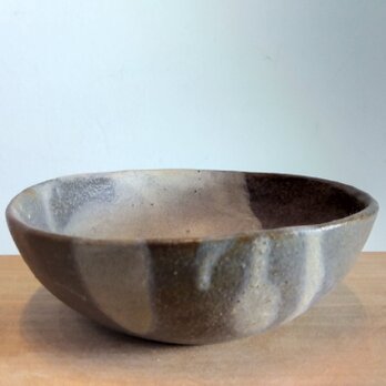 アイボリー模様の鉢