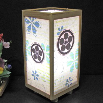 ◆『丸に梅鉢』家紋の宿り木／至福の灯かり・心温まるひと時／86-26／LED･桧枠造・ラミネート加工・軽量／