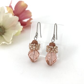 ツイスト ガラス ピアス　ピンク さくら色 桜 ペール 春