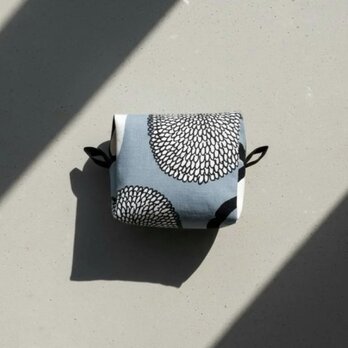 ミニミニポーチ/小さめサイズ/小さくても大容量/ブルー・青/大人可愛い・小物整理/メイク・化粧/北欧ポーチ