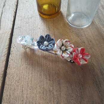 つまみ細工 小花のキラキラバレッタ