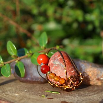 レッドファイアーアゼツライト　大いなる生命力　覚醒のエネルギー